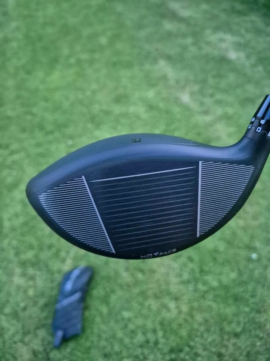COBRA DS ADAPT X DRIVER 9 DEGREE STIFF MINT - Image 3