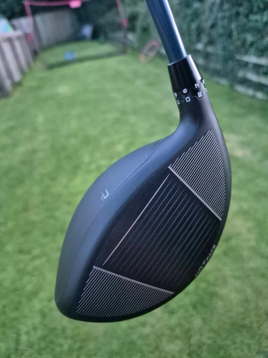 COBRA DS ADAPT X DRIVER 9 DEGREE STIFF MINT - Image 4