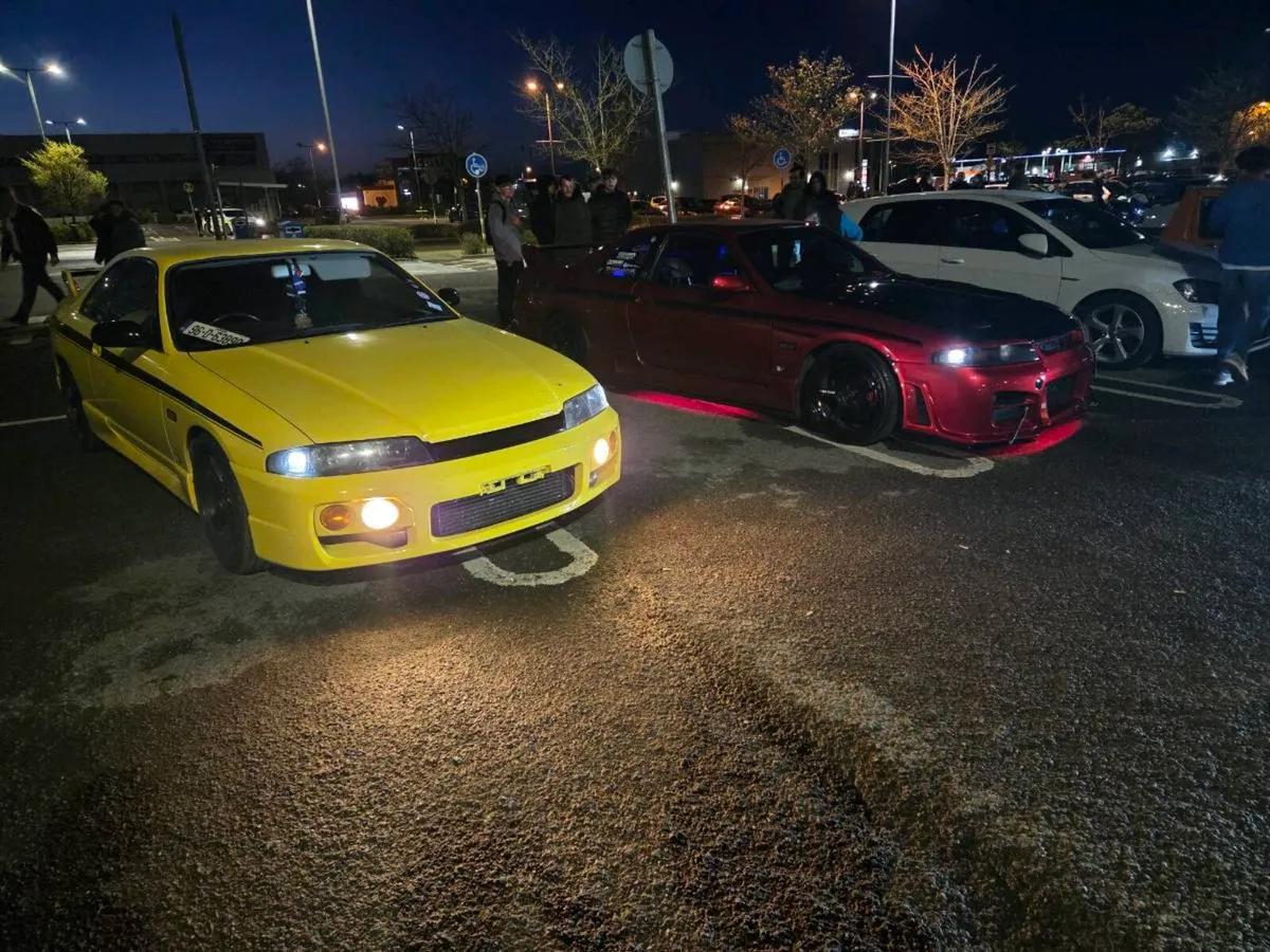 Nissan skyline r33 - Image 2