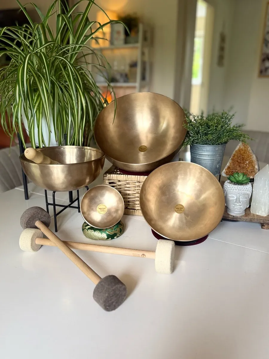 Peter Hess Therapy Singing Bowl Set - Image 1
