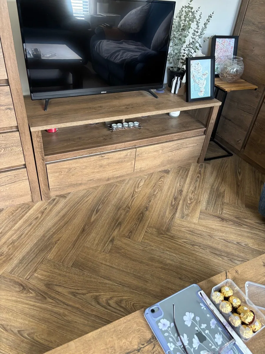 TV Bench - Image 2