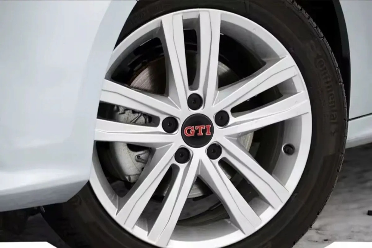VW GTI Centre Caps - FREE POST - Image 3