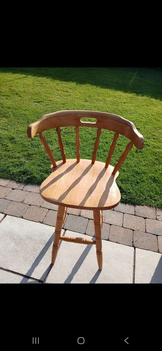 Tall wooden stool with back - Image 4