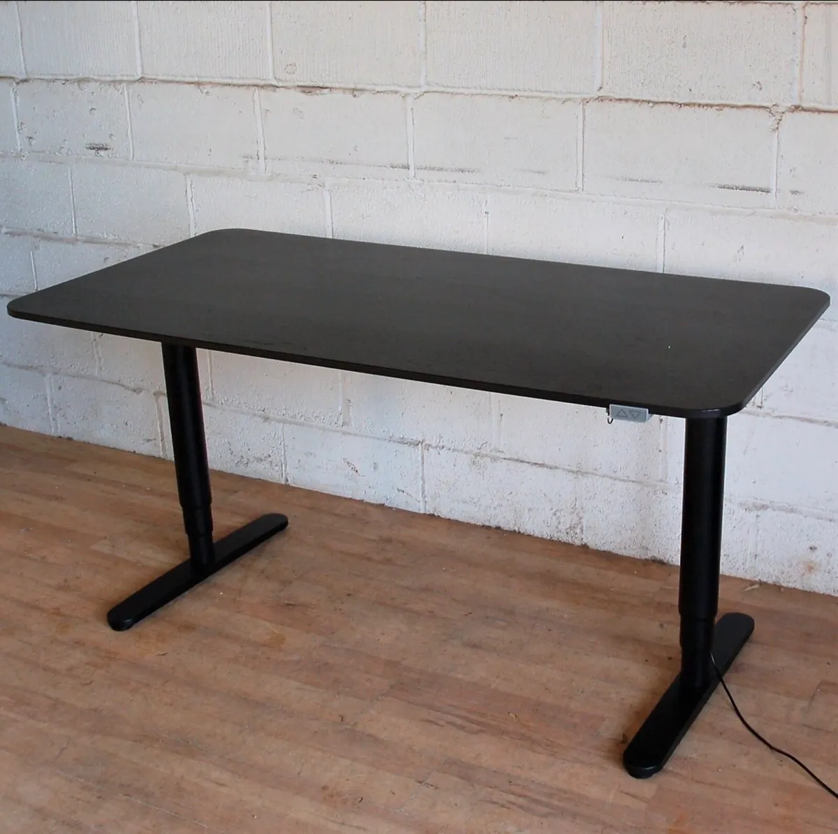 IKEA BEKANT Electric Sit-Stand Desk - Image 2