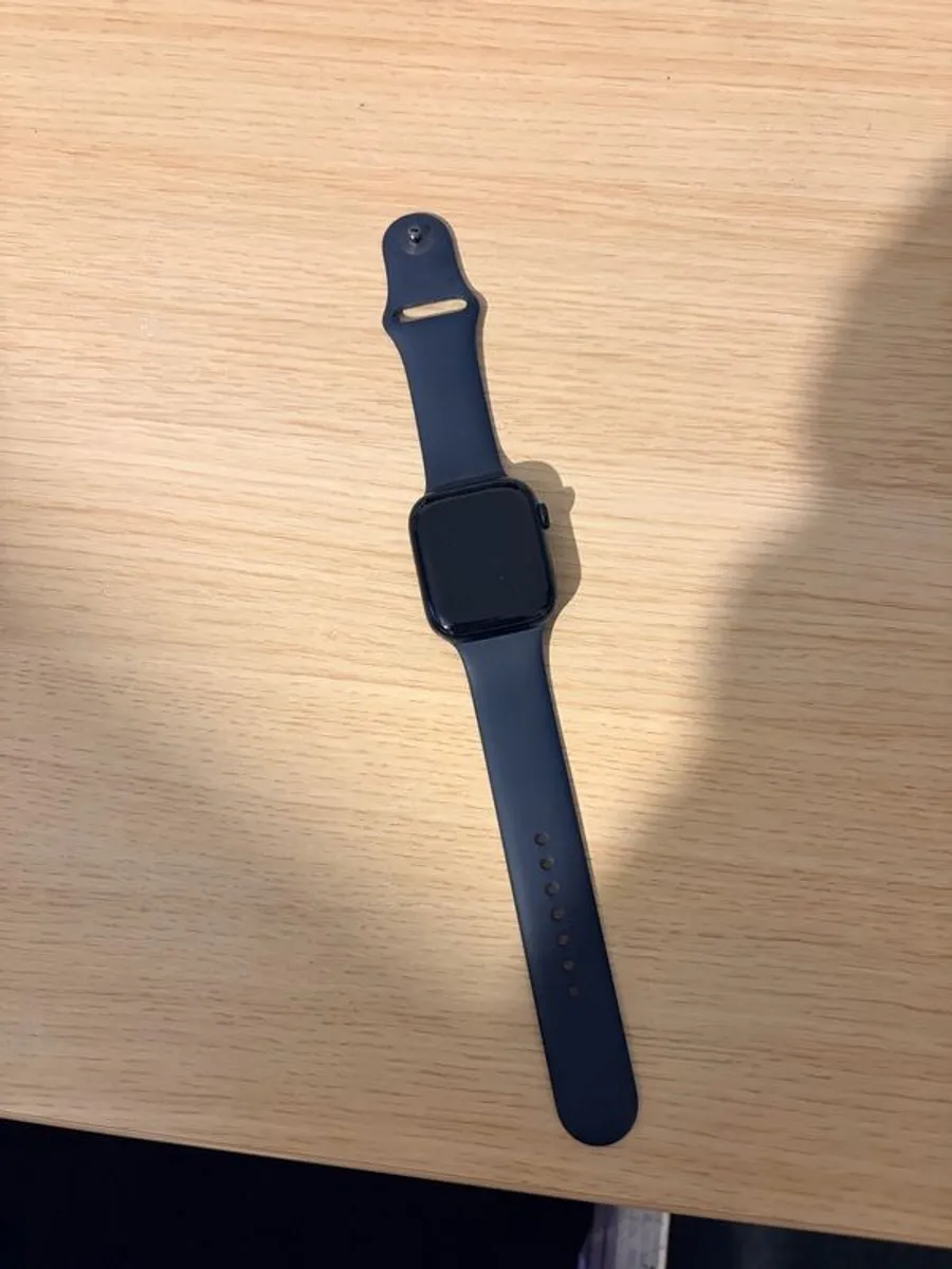Apple Watch - Image 1