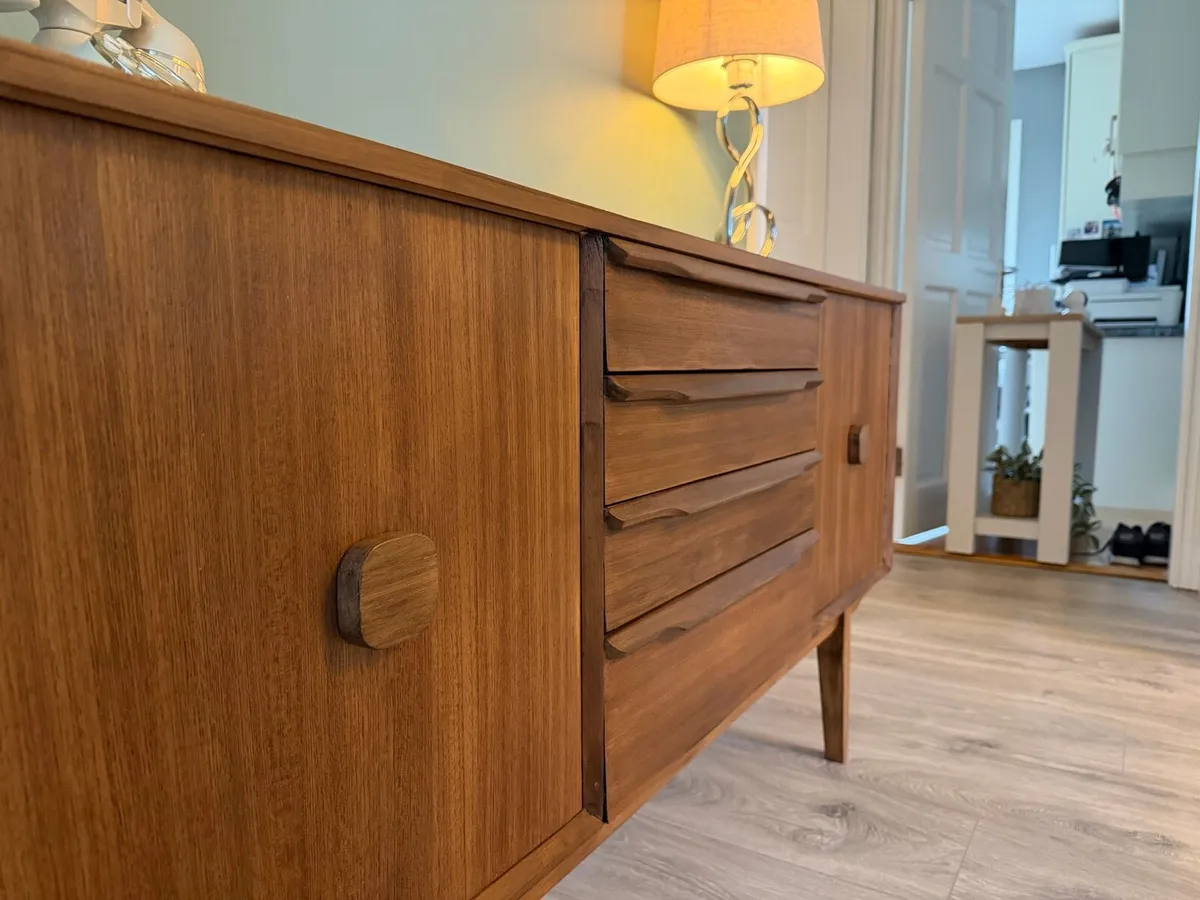 Sideboard - Image 4