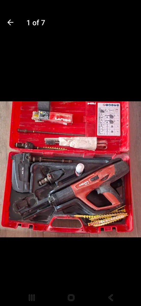 Hilti DX5 nail gun, with accesories, case and manu - Image 1
