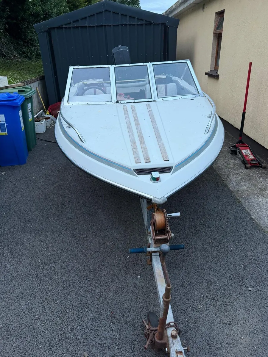 Boat for sale - Image 1