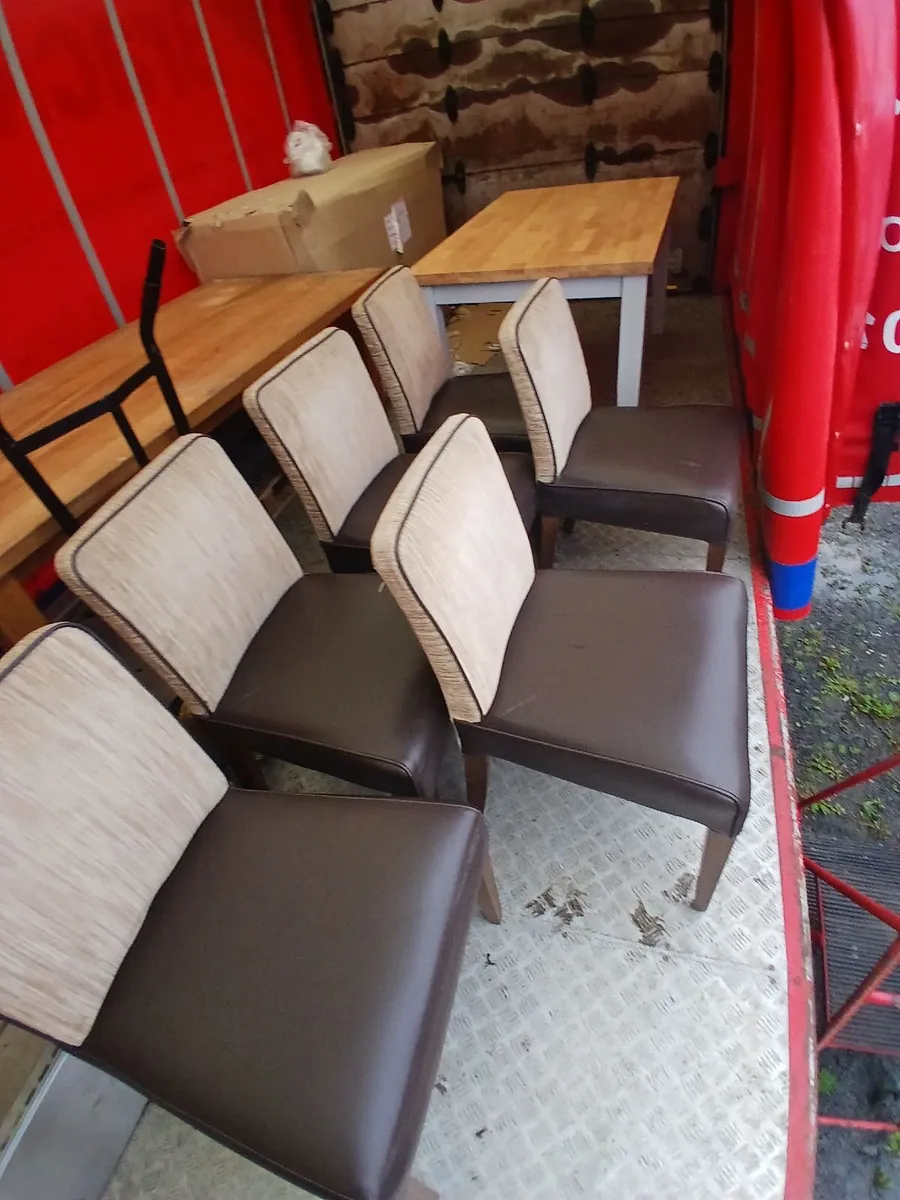 Chairs 💺 💺 💺 💺 💺 💺  lot of (6) delivered - Image 3