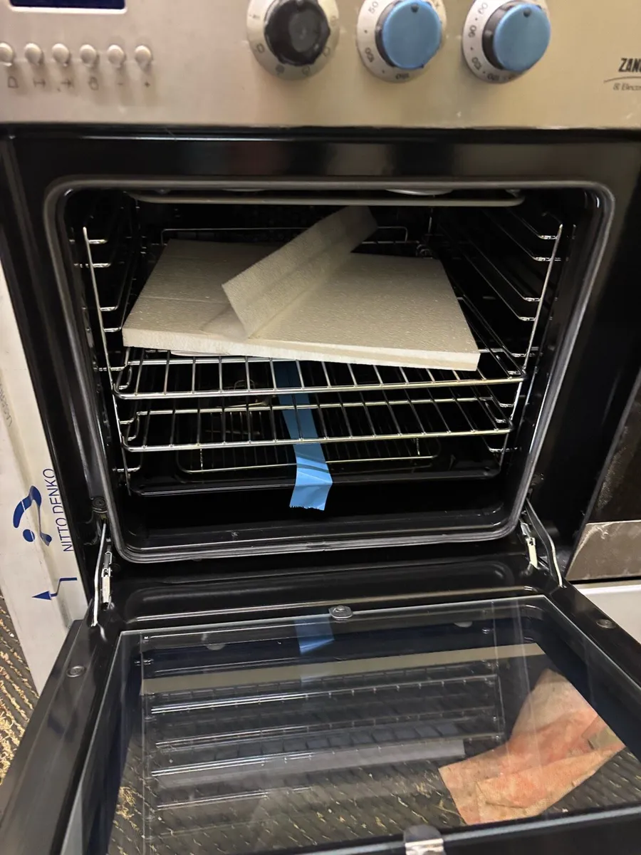 Electric/ gas oven new unused - Image 4
