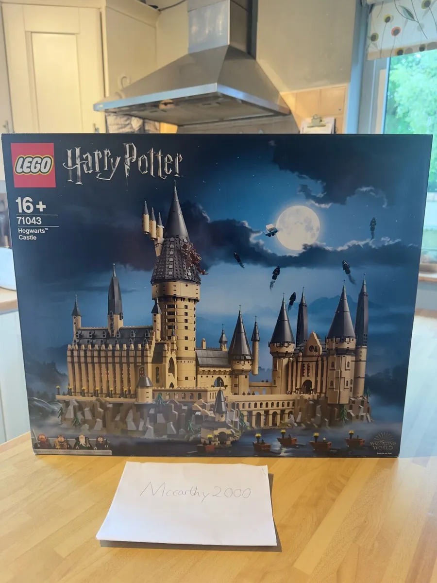 Lego Hogwarts Castle #71043 - Image 1