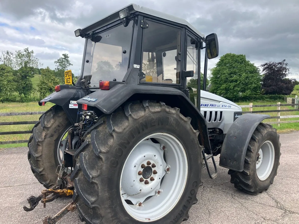 LAMBORGHINI 874-90 4WD - Image 3