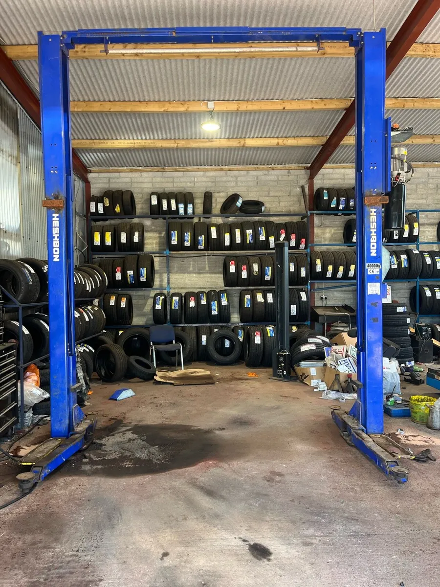 2post garage lift - Image 2