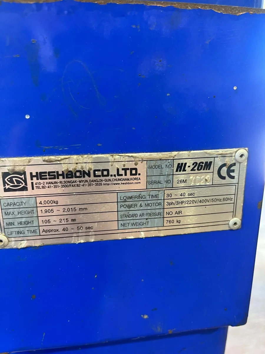2post garage lift - Image 1