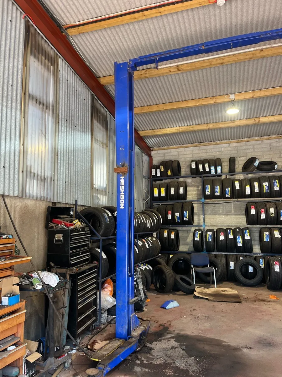 2post garage lift - Image 3