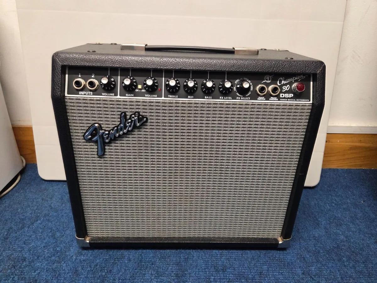 Fender 30w Electric Guitar Amp - Image 1