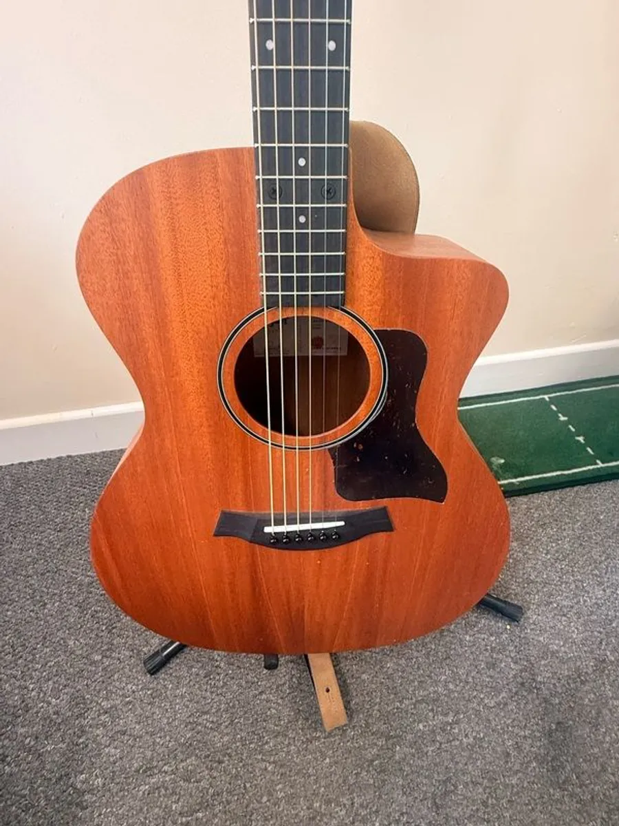 Taylor Acoustic - Image 3