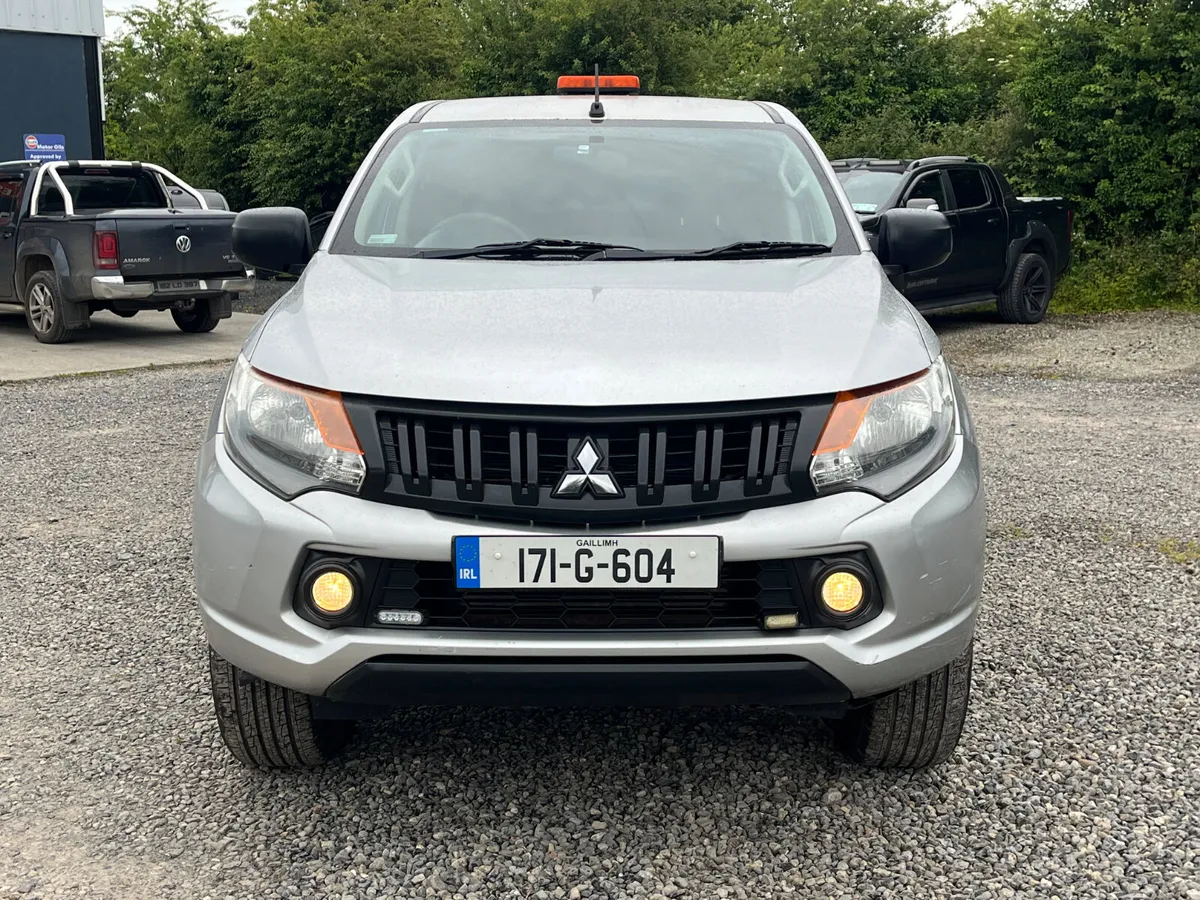 2017 MITSUBISHI L200 2.4 MANUAL *NO VAT* - Image 2