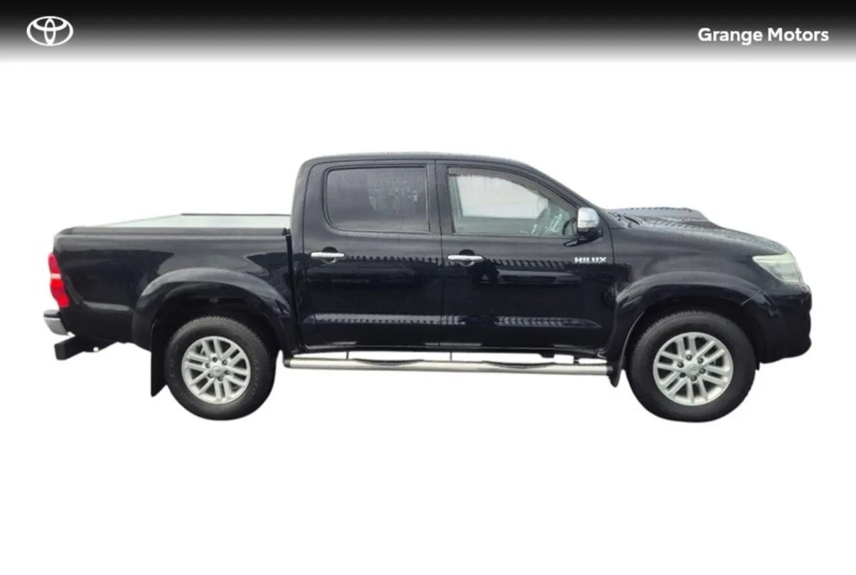 Toyota Hilux 3.0 D-4D INVINCIBLE D/C 1 171BHP - Image 4