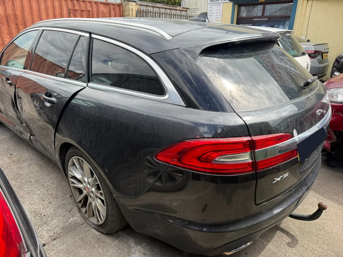 2014 Jaguar XF Estate 3.0d For Breaking! - Image 3