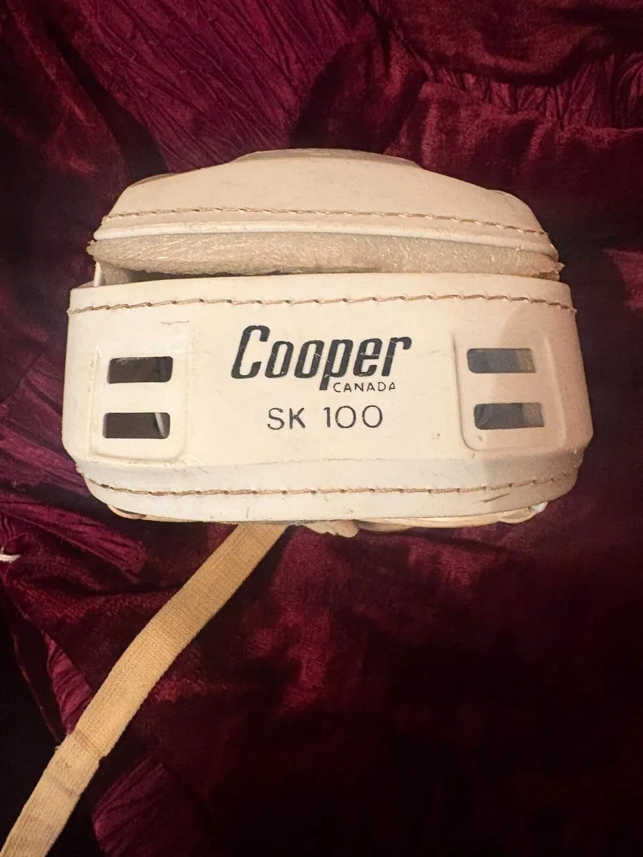 Oldstyle white cooper helmet - Image 1