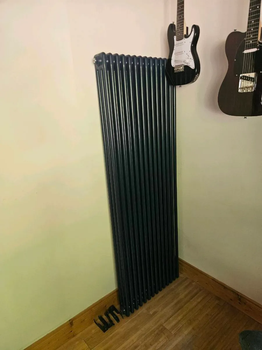 3 Column Vertical Radiator - Image 1