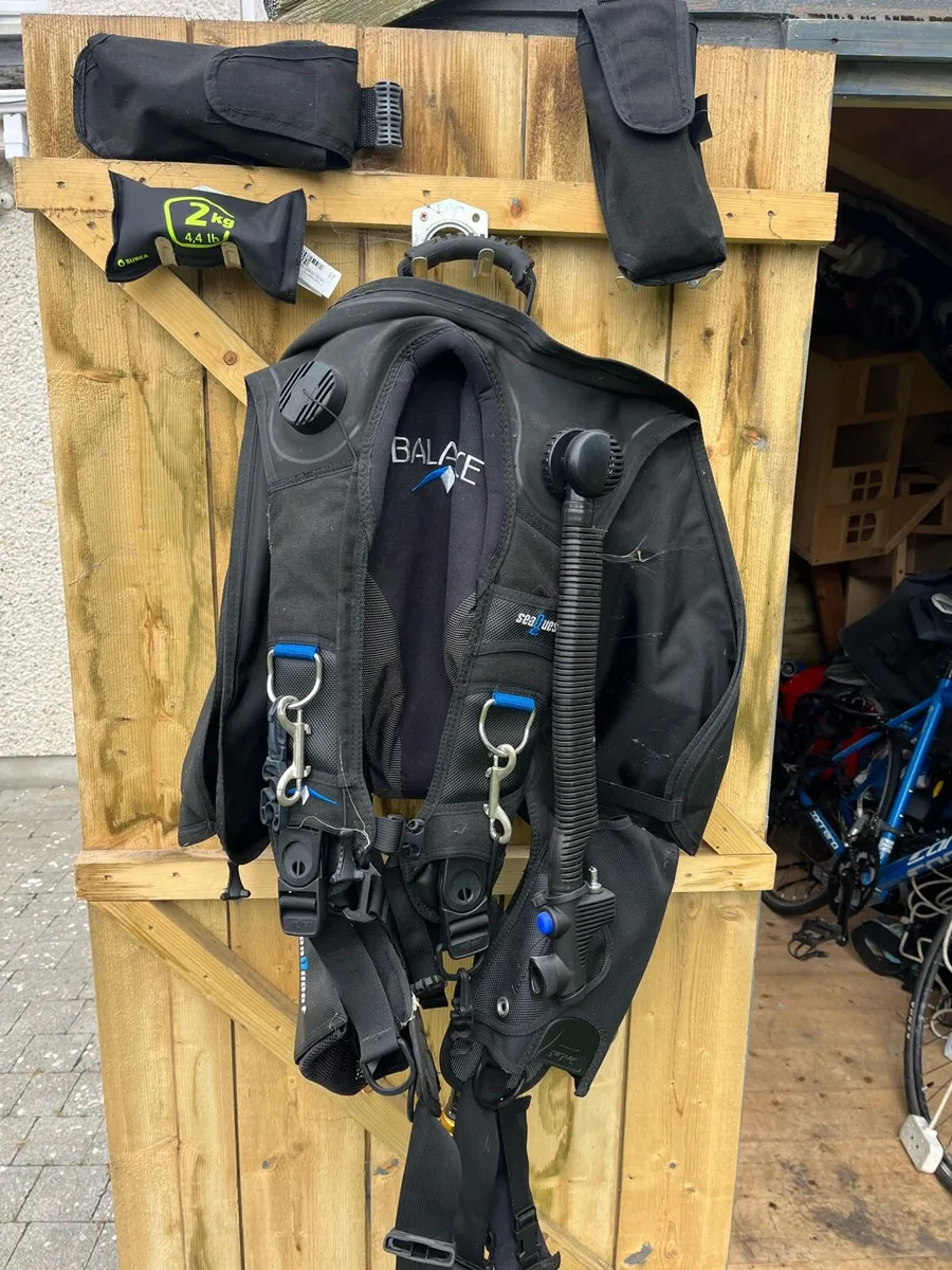 Diving Reg and Stab Jacket - Image 2