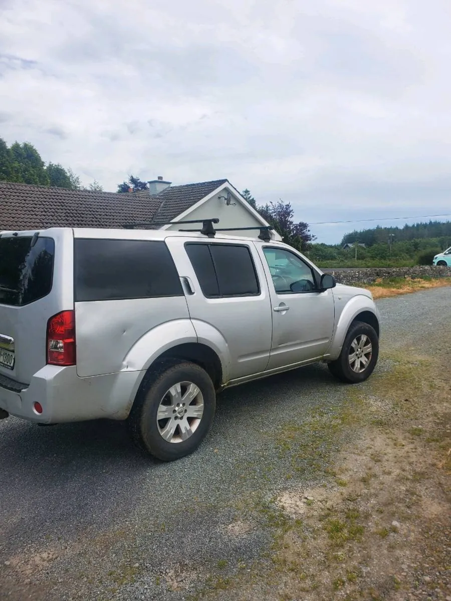 Nissan Pathfinder - Image 4