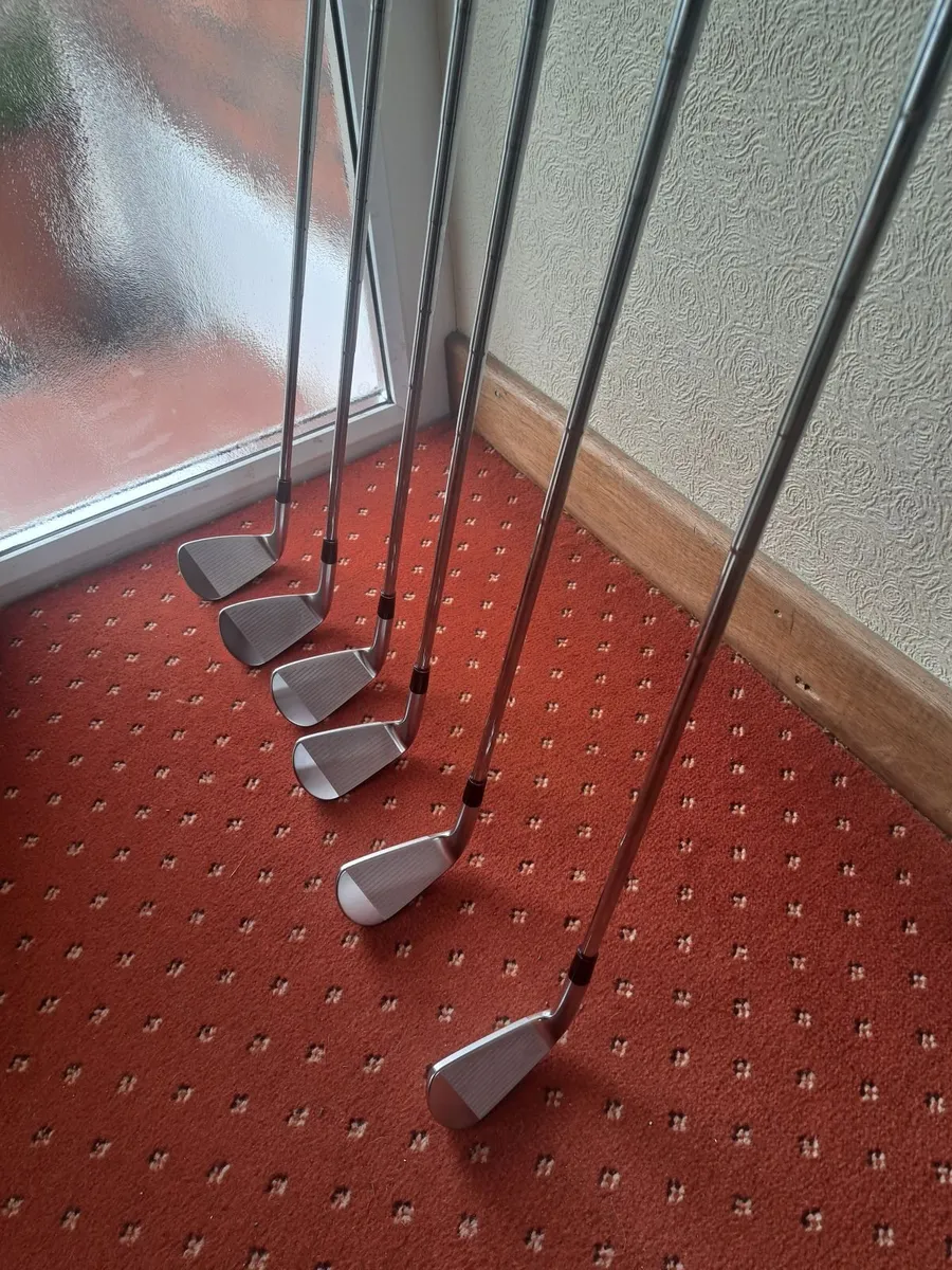 Mens Golf Irons Set - Srixon Zxi 5 - Image 3
