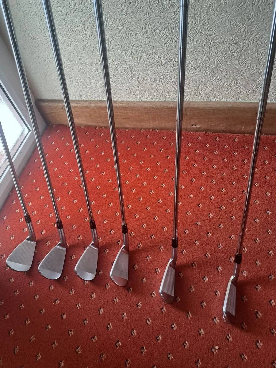 Mens Golf Irons Set - Srixon Zxi 5 - Image 4