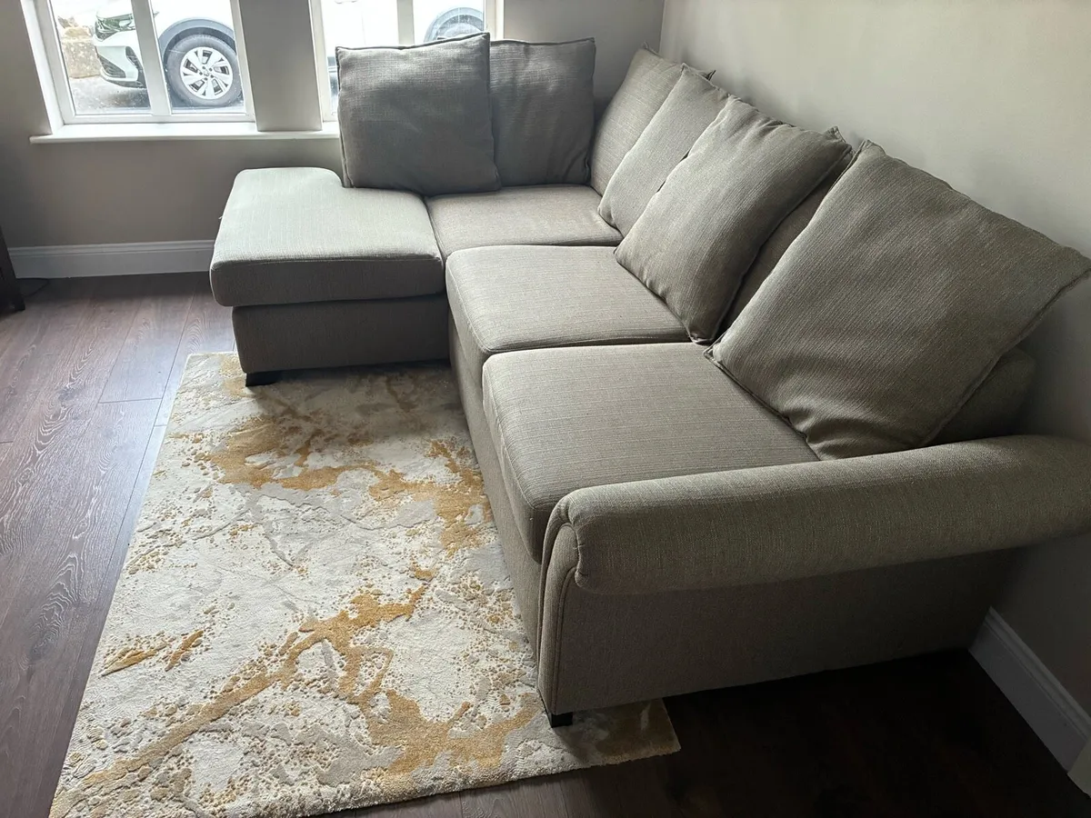 L shaped sofa - Image 2
