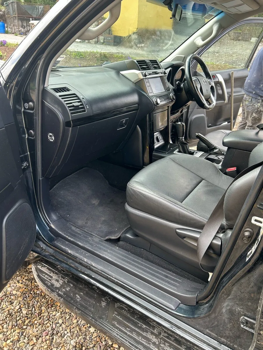 2016 Totoya landcruiser 3.lt - Image 4
