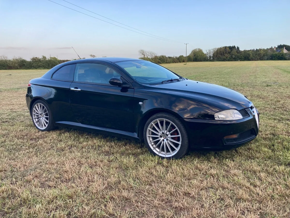 2006 Alfa Romeo GT - Image 2