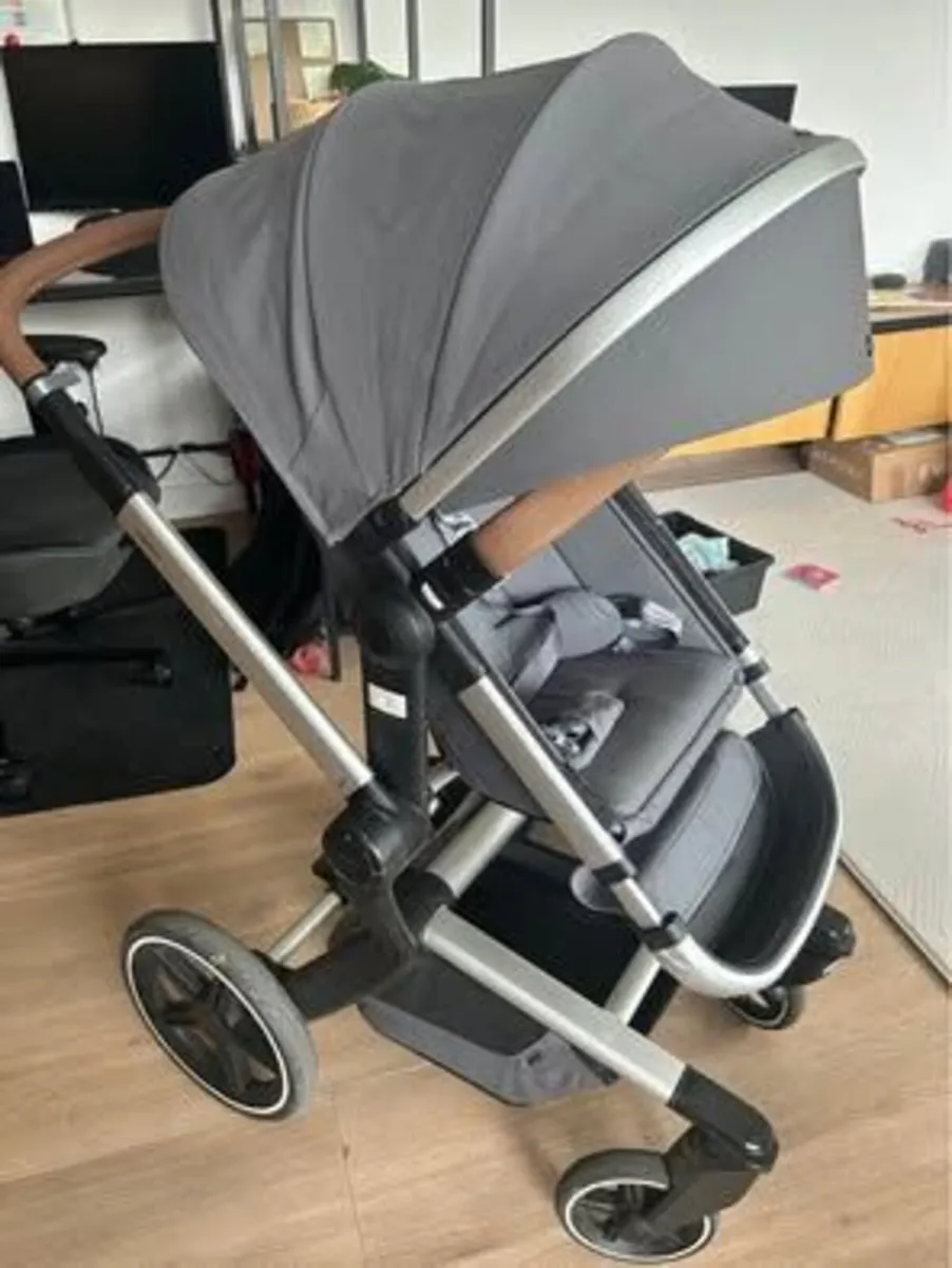 Joolz Day+ 2-in-1 Stroller Bundle - Image 4