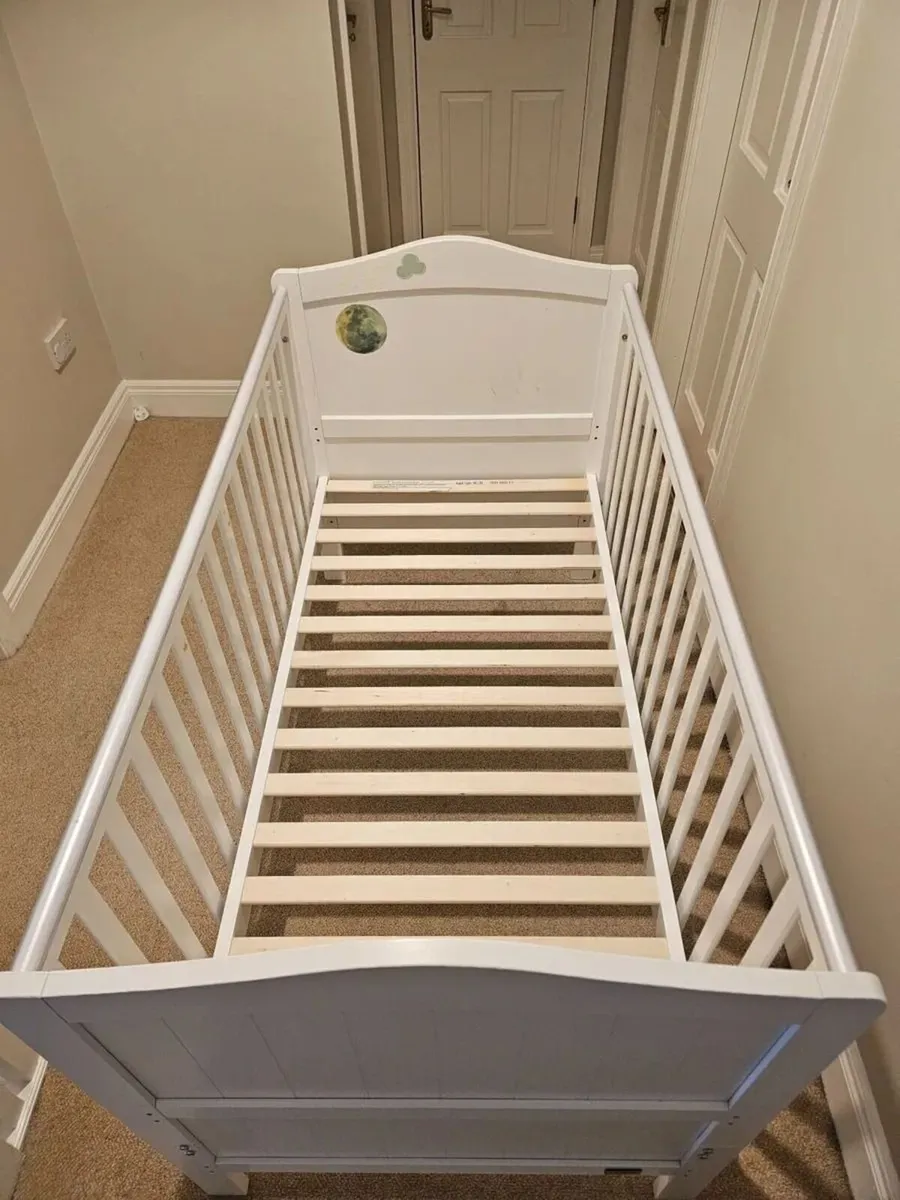 Cot bed - Image 2