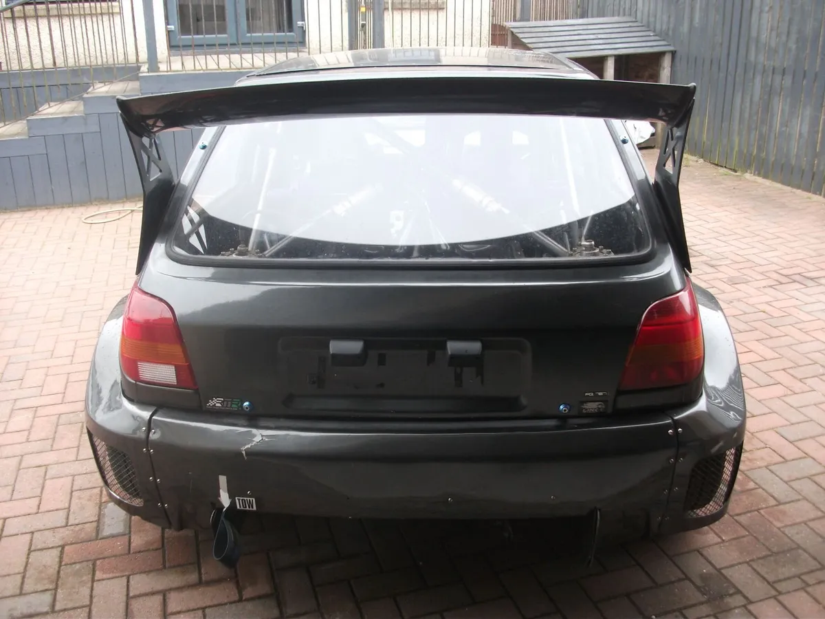 car - Image 4