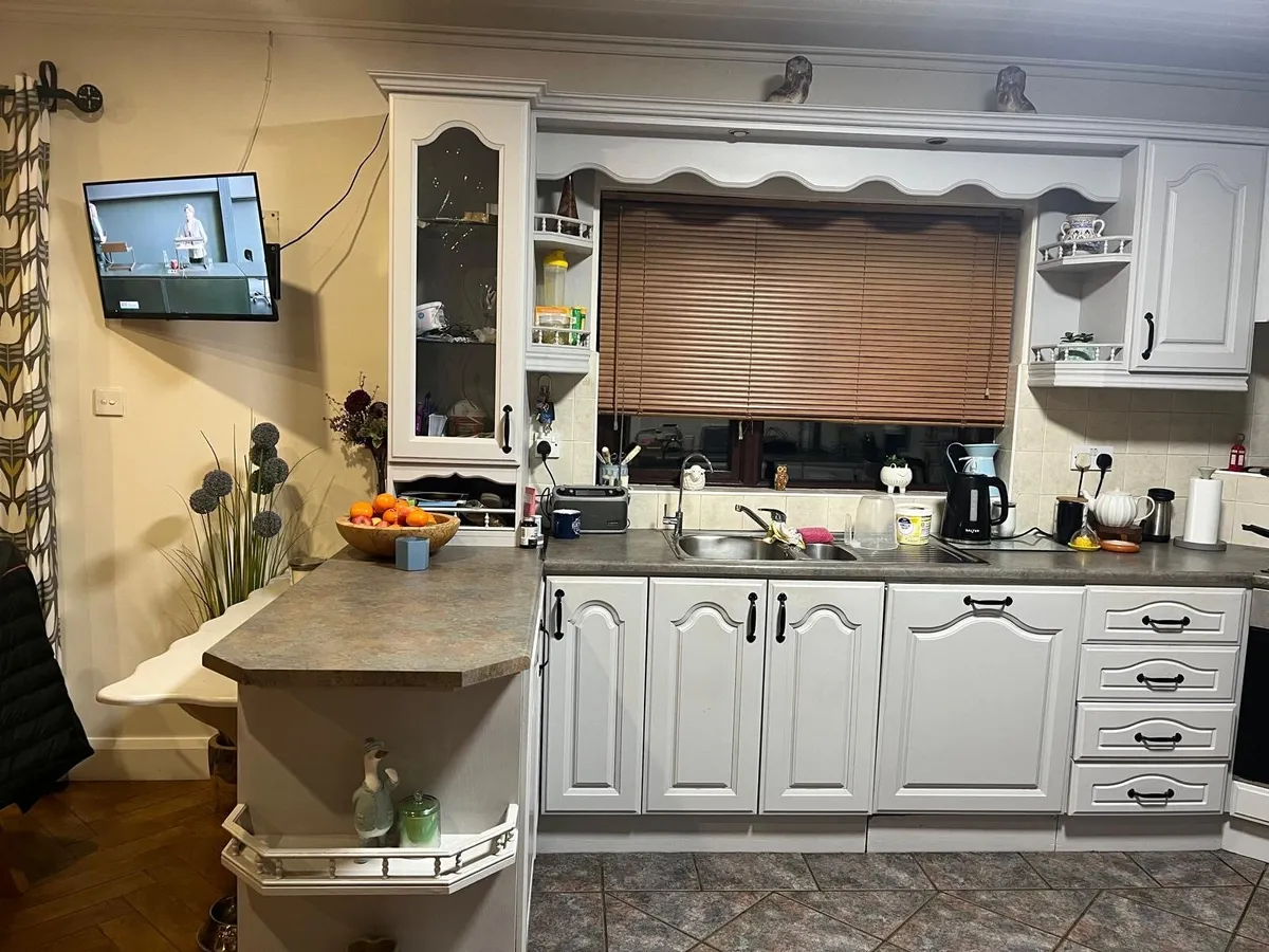 Kitchen - Image 3