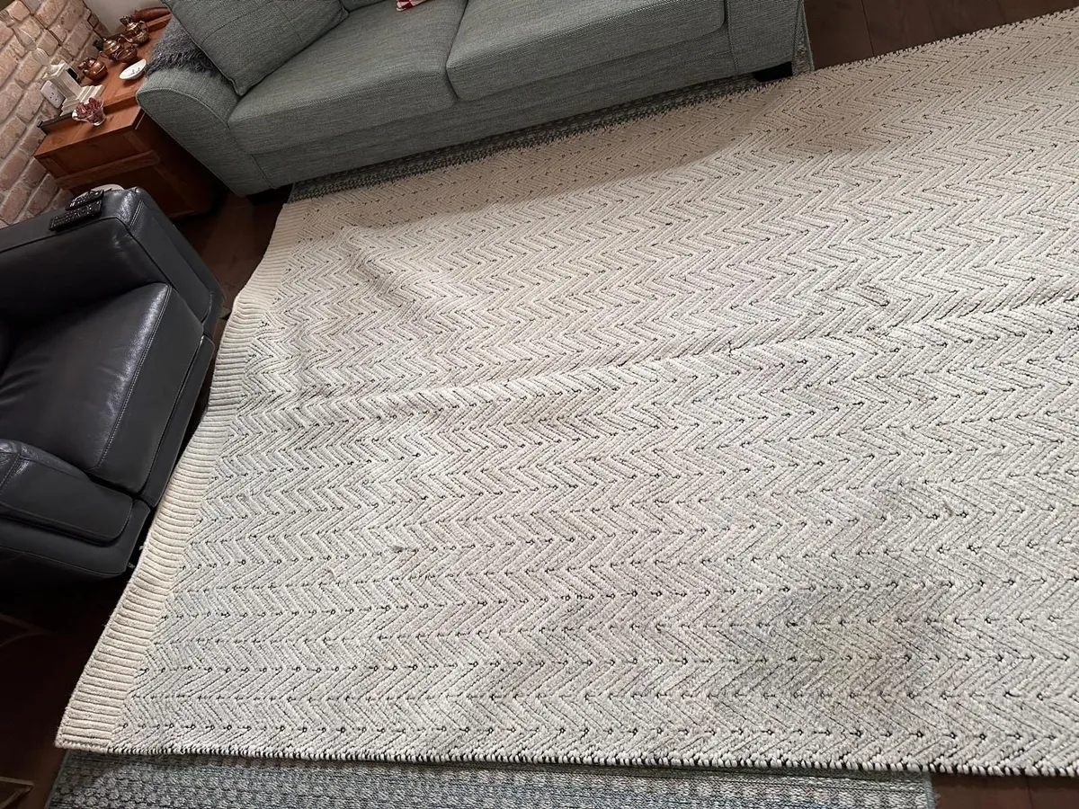 Reversible Rug, 200 x 300 - Image 2