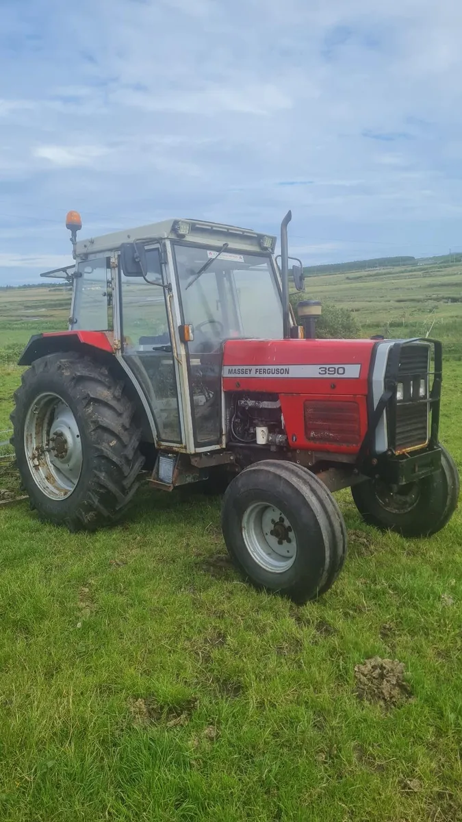 Massey Ferguson Tractor - Image 1