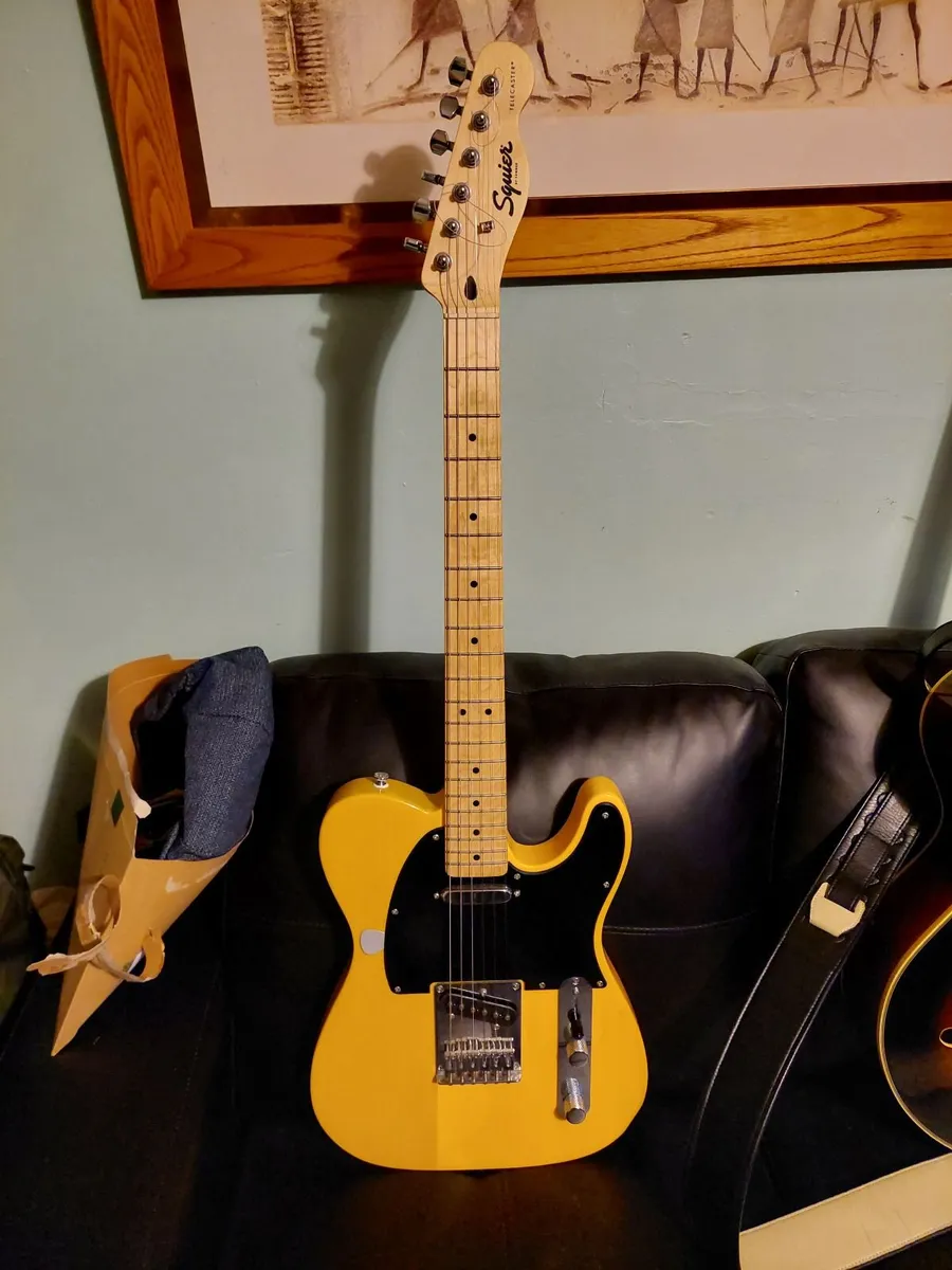 Squier Telecaster with case and overdrive pedal - Image 2