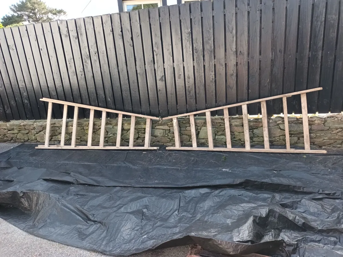 Pair of 8' wooden painters trestles - Image 2