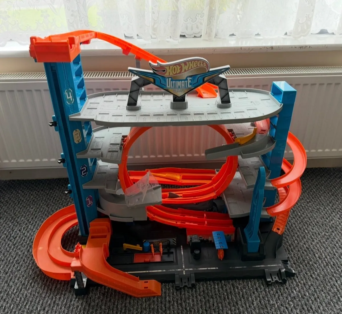 Hot Wheels Garage - Image 1