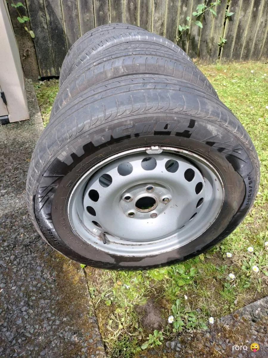 VW caddy(2012) steel rims and tyres - Image 2