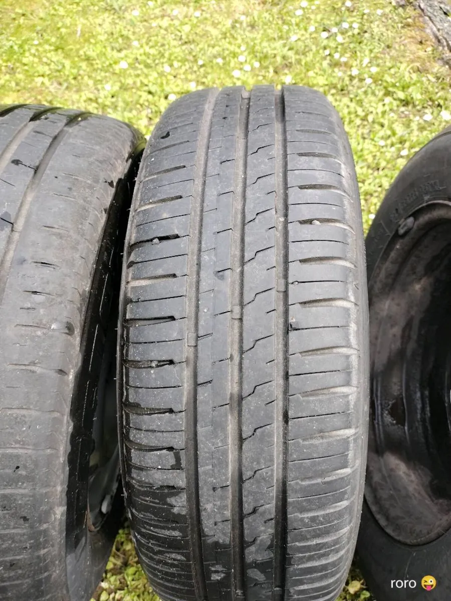 VW caddy(2012) steel rims and tyres - Image 3