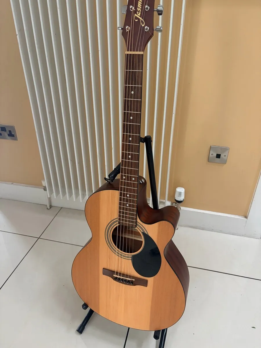 Jasmine Acoustic Guitar - Image 1