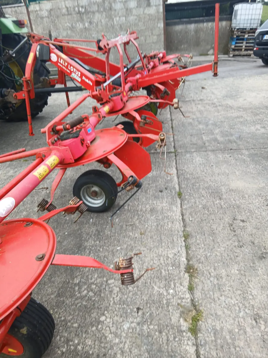 2010 Lely Lotus 770 Stabilo Tedder – 7.7m, 6 Rotor - Image 2