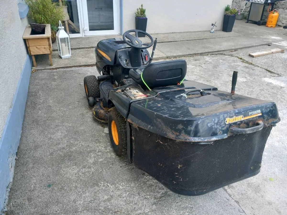 Ride on mower for sale - Image 3
