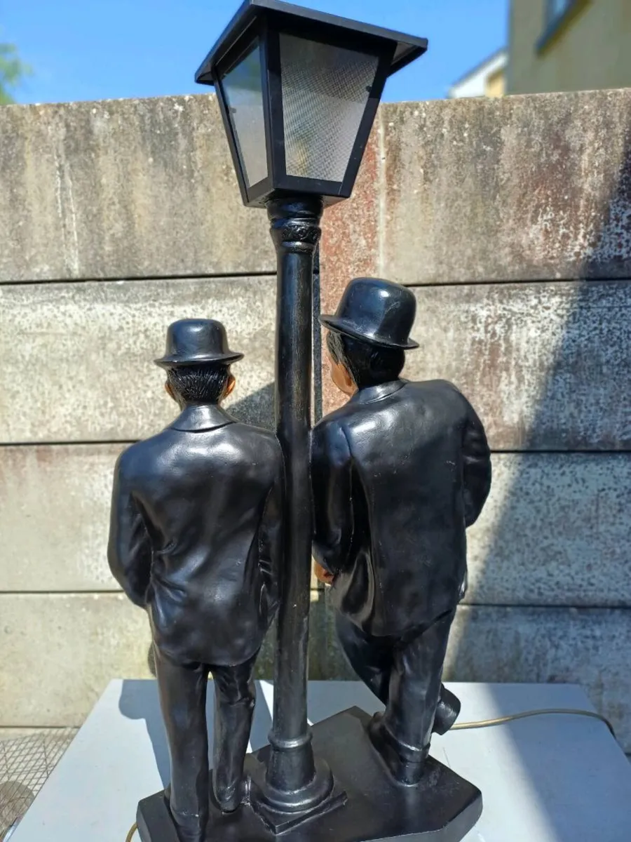 Large Vintage Laurel & Hardy Sculpture - Image 4