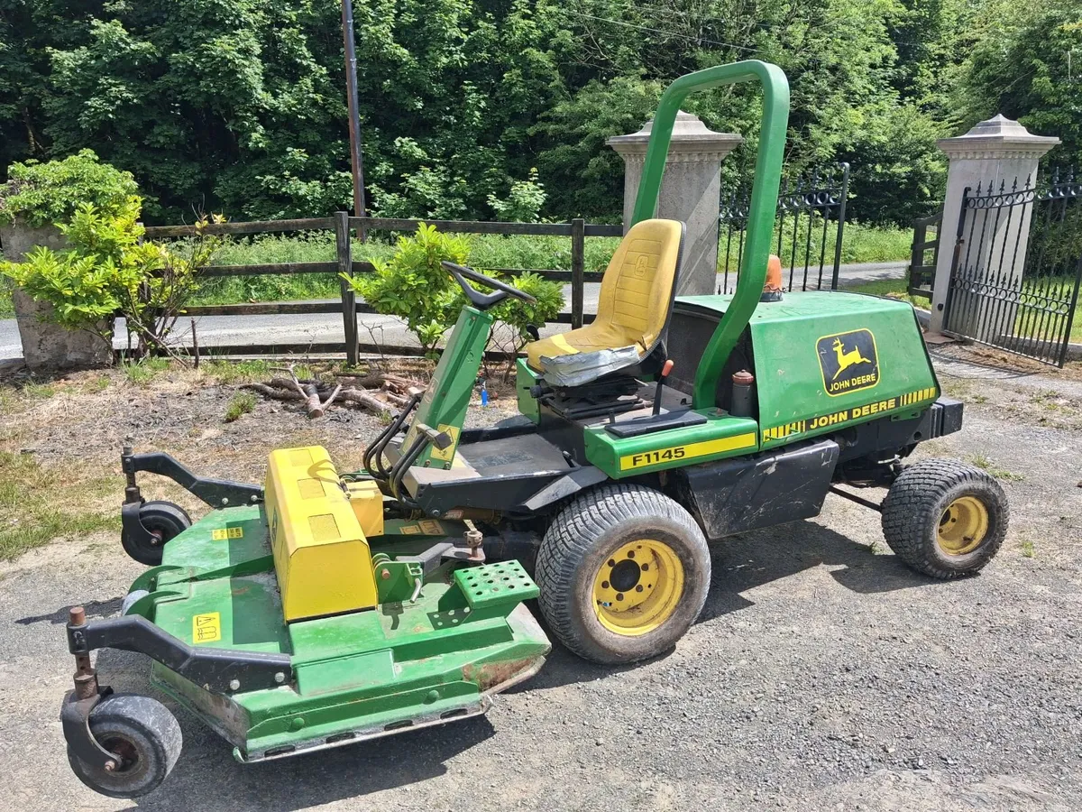 John deere front deck grass mower - Image 4