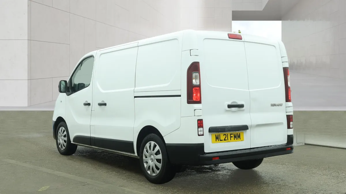 Renault Trafic BUSINESS - FINANCE AVAILABLE - Image 3